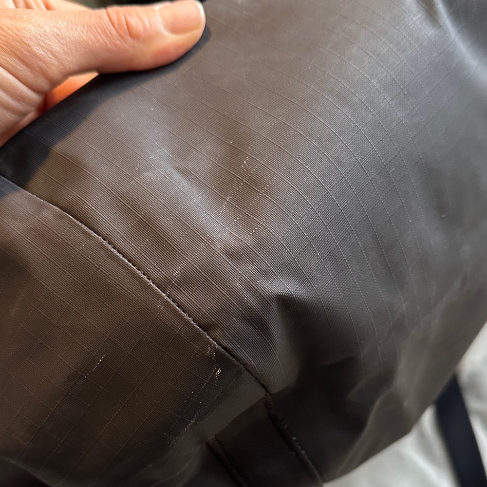Arcteryx Granville 30 Carryall Bag - Picture 4 of 6